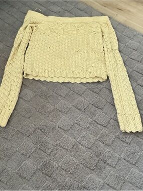 Hollister Pale Yellow Off-the-Shoulder Knit Sweater